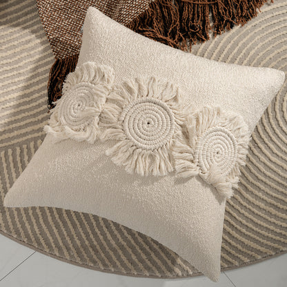 Luxury Pillows For A High-end Hotel Villa Showroom - CozyLooter